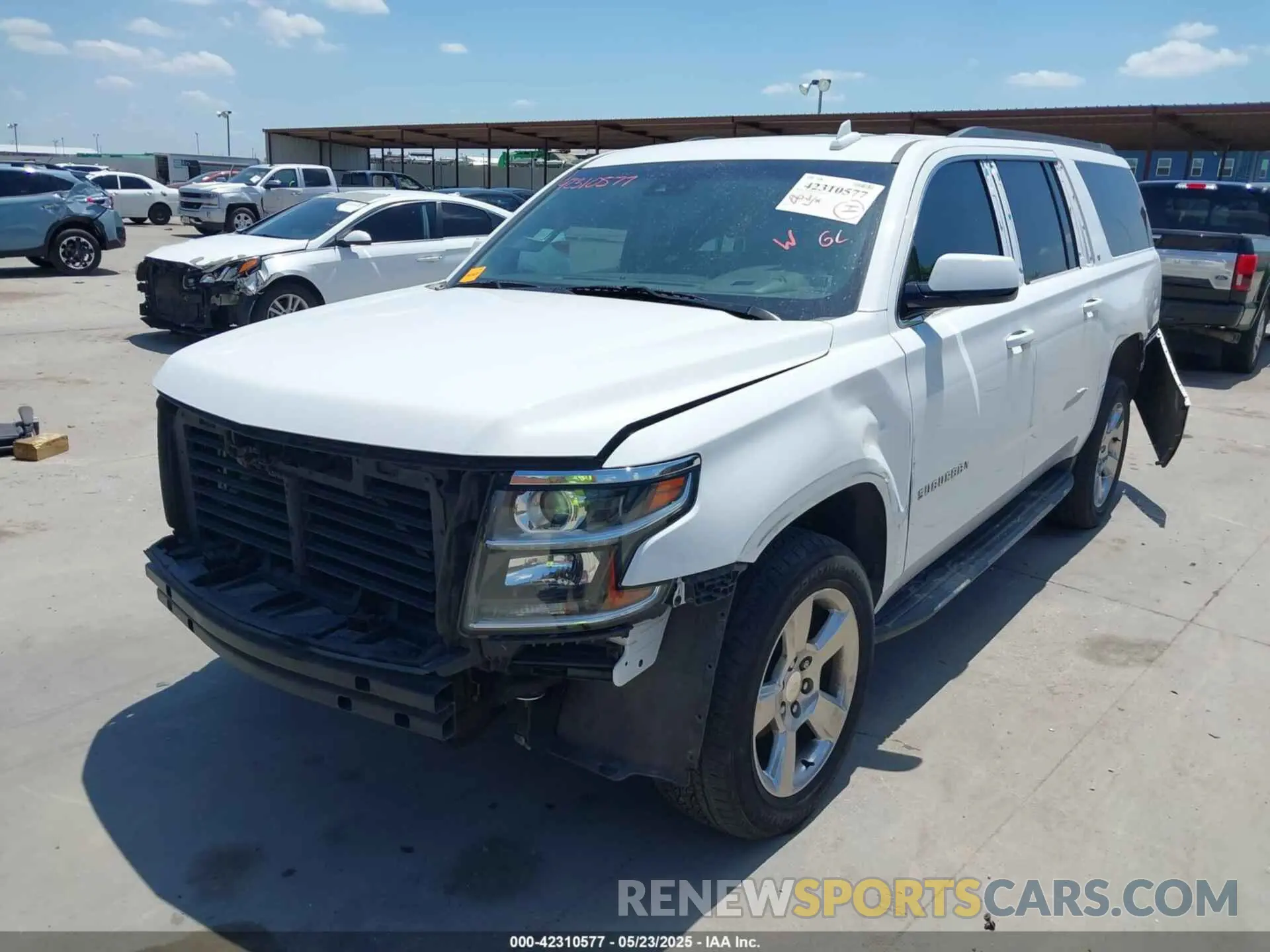 2 Photograph of a damaged car 1GNSCHKC6LR287101 CHEVROLET SUBURBAN 2020