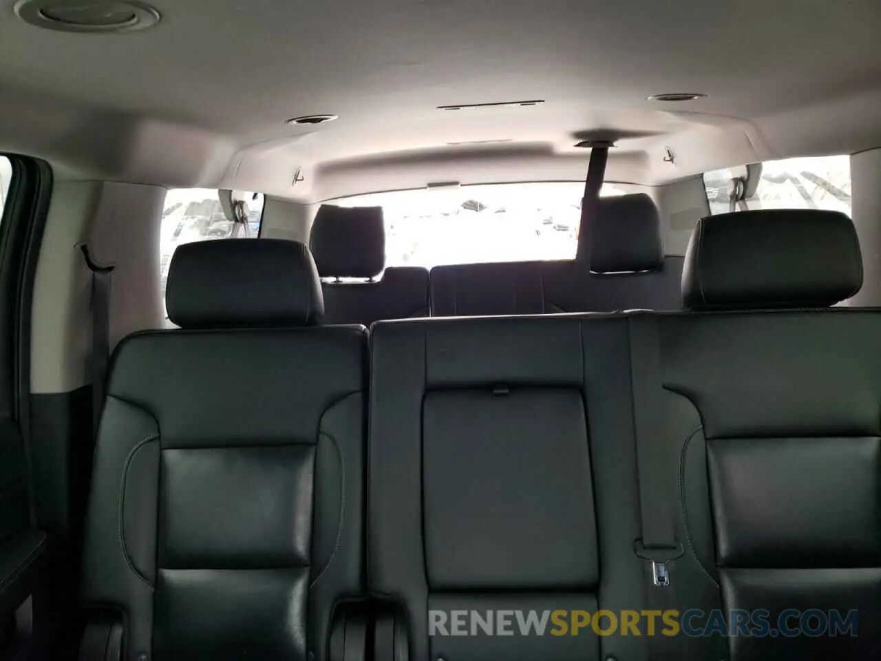 10 Photograph of a damaged car 1GNSCHKCXLR151344 CHEVROLET SUBURBAN 2020