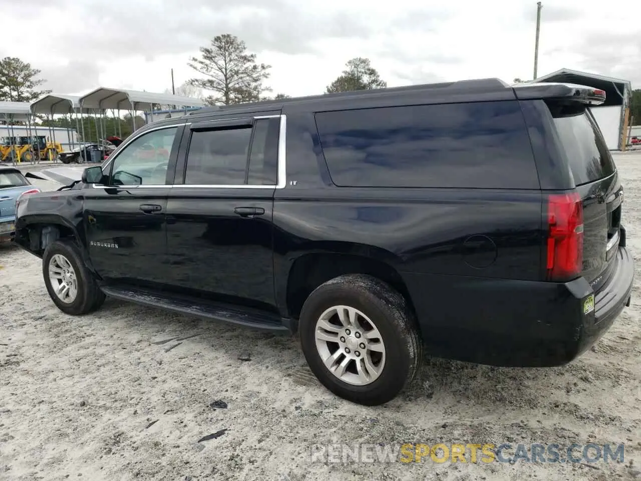 2 Photograph of a damaged car 1GNSCHKCXLR151344 CHEVROLET SUBURBAN 2020