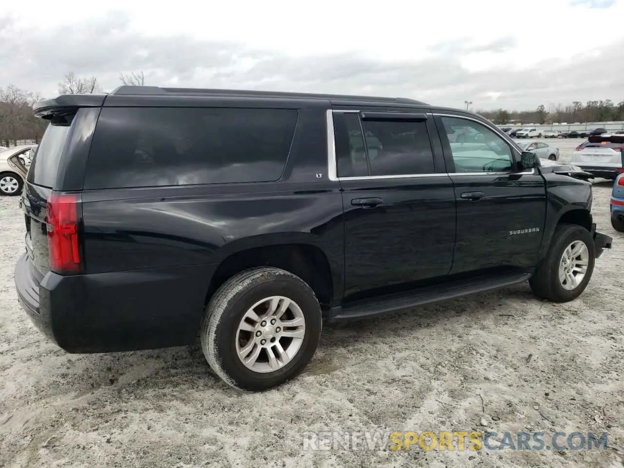 3 Photograph of a damaged car 1GNSCHKCXLR151344 CHEVROLET SUBURBAN 2020