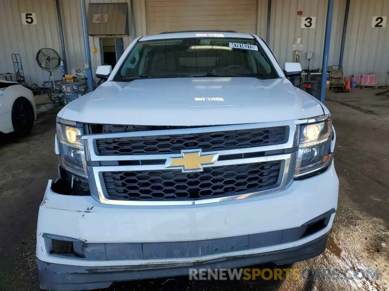 5 Photograph of a damaged car 1GNSKGEC9LR149562 CHEVROLET SUBURBAN 2020