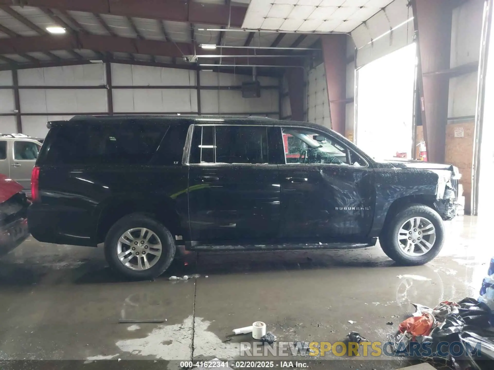 13 Photograph of a damaged car 1GNSKHKC2LR111388 CHEVROLET SUBURBAN 2020