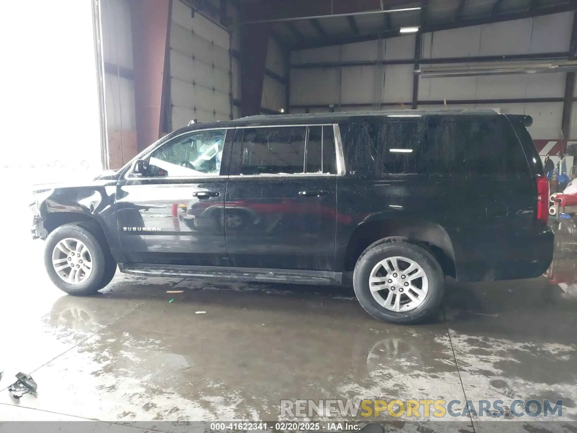 14 Photograph of a damaged car 1GNSKHKC2LR111388 CHEVROLET SUBURBAN 2020