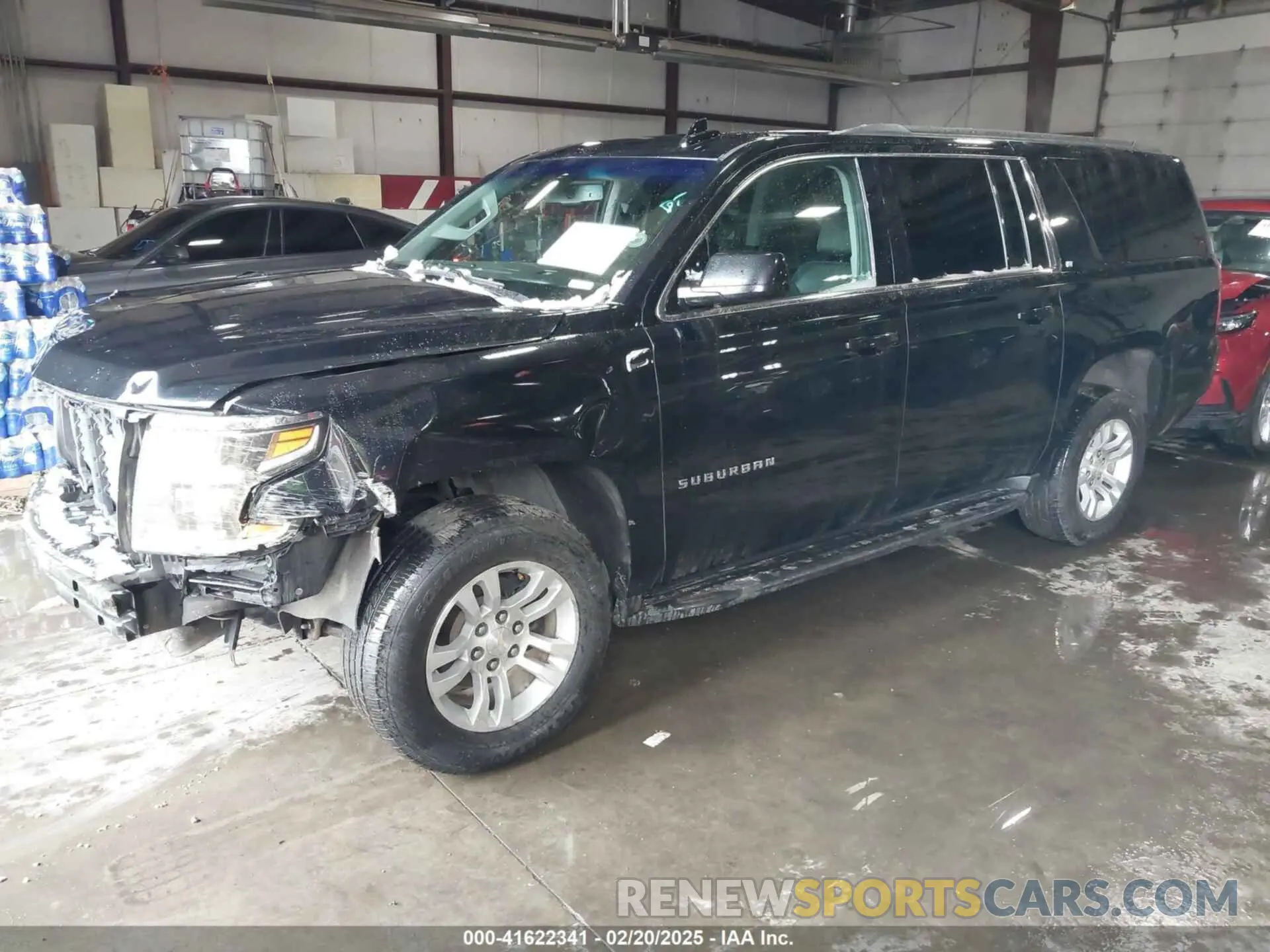 2 Photograph of a damaged car 1GNSKHKC2LR111388 CHEVROLET SUBURBAN 2020