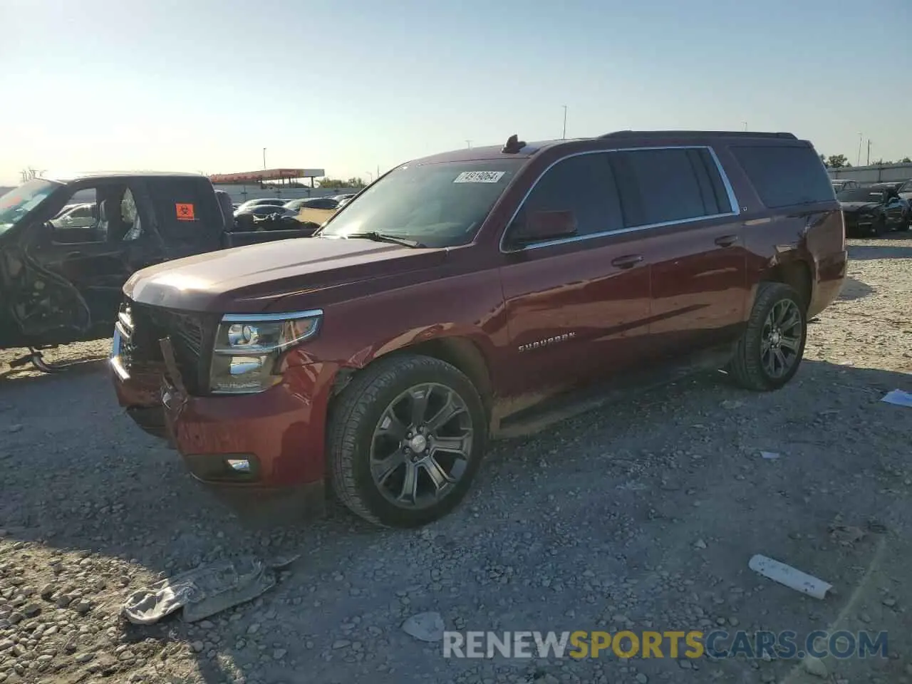 1 Photograph of a damaged car 1GNSKHKC2LR126134 CHEVROLET SUBURBAN 2020