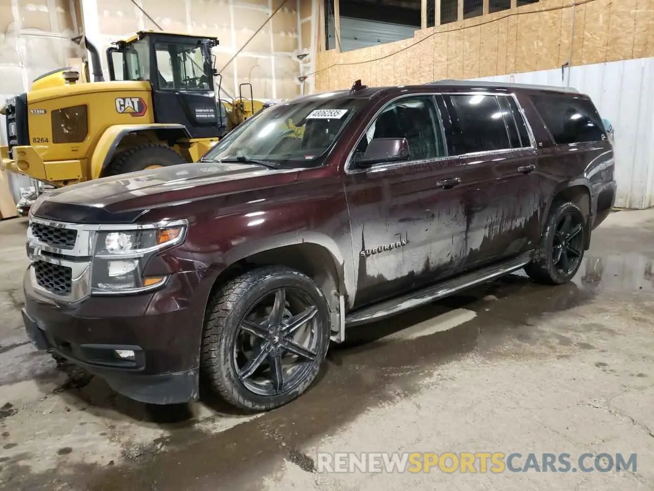 1 Photograph of a damaged car 1GNSKHKC2LR210311 CHEVROLET SUBURBAN 2020