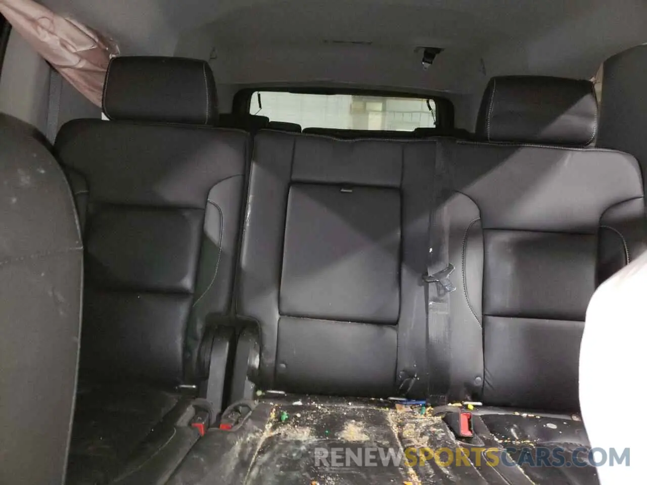 10 Photograph of a damaged car 1GNSKHKC2LR210311 CHEVROLET SUBURBAN 2020
