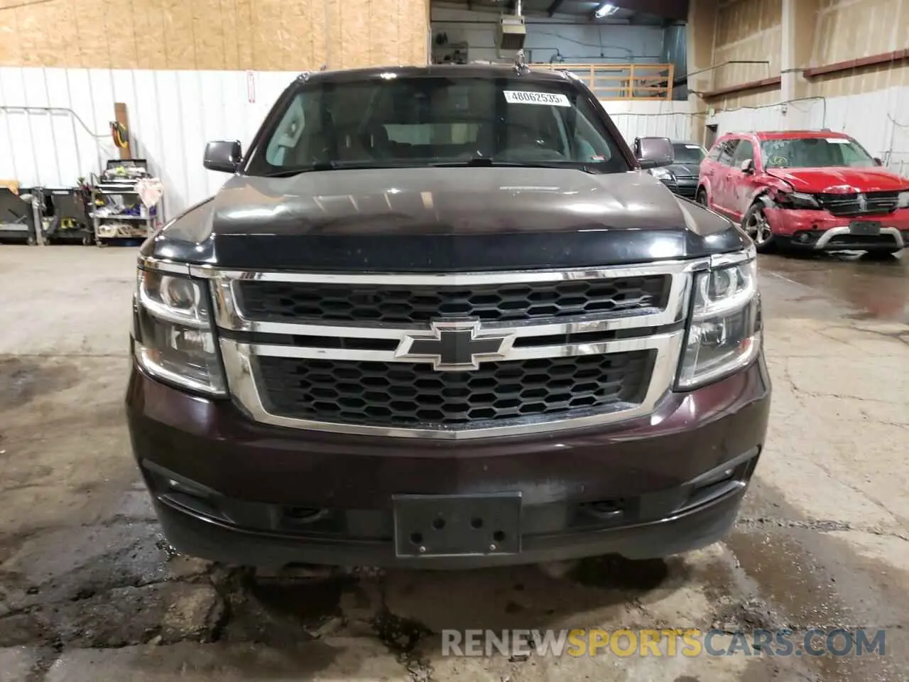 5 Photograph of a damaged car 1GNSKHKC2LR210311 CHEVROLET SUBURBAN 2020