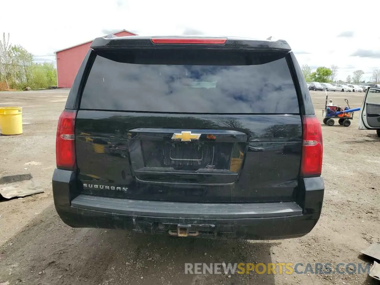 6 Photograph of a damaged car 1GNSKHKC3LR159188 CHEVROLET SUBURBAN 2020