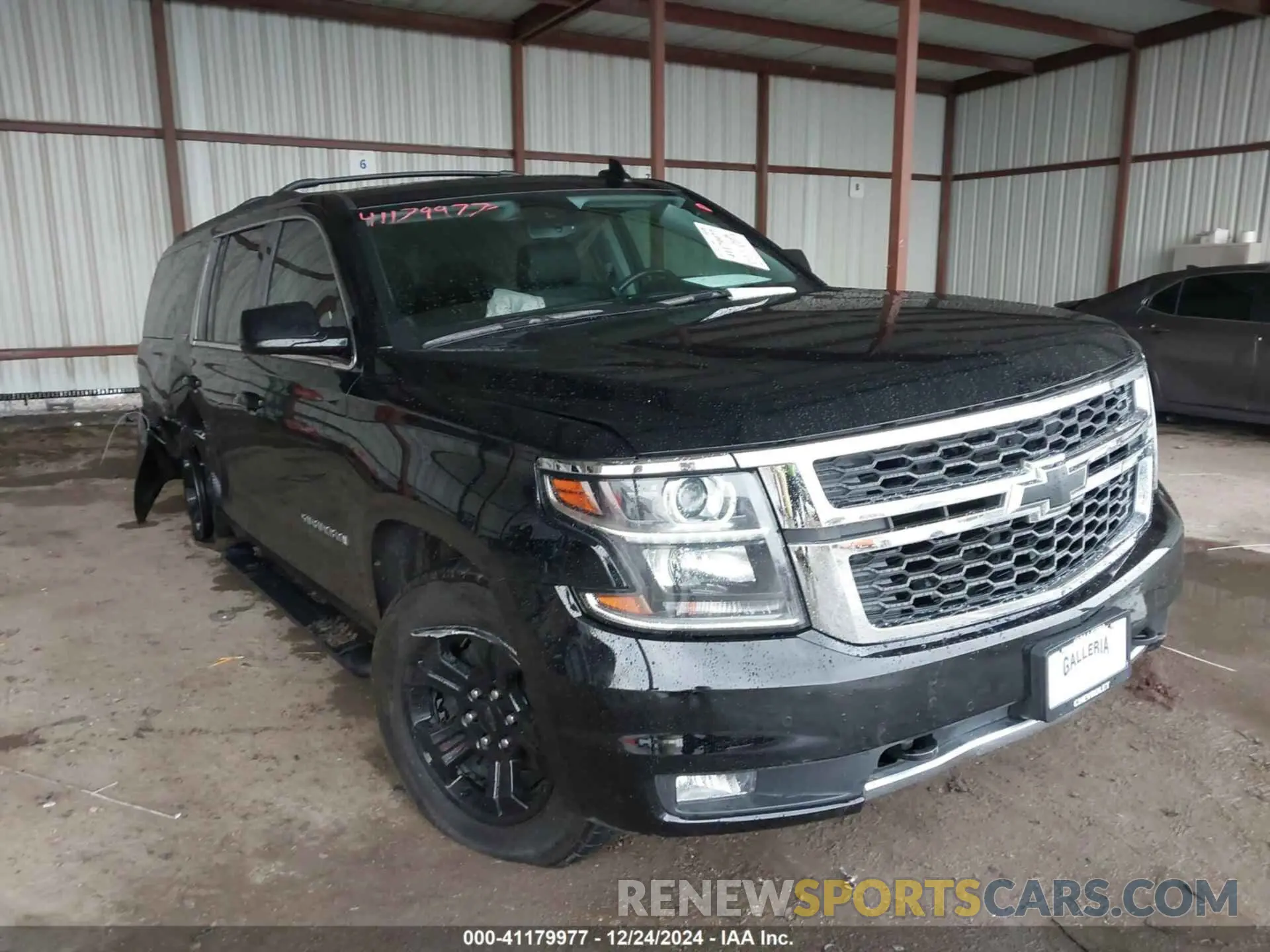 1 Photograph of a damaged car 1GNSKHKC4LR304237 CHEVROLET SUBURBAN 2020