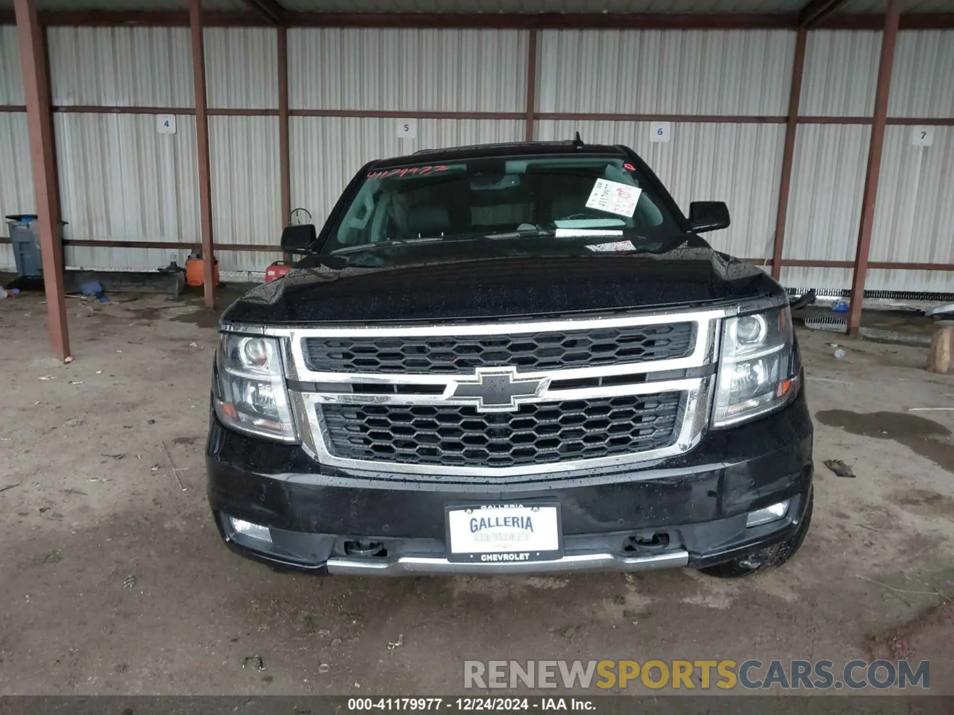 11 Photograph of a damaged car 1GNSKHKC4LR304237 CHEVROLET SUBURBAN 2020