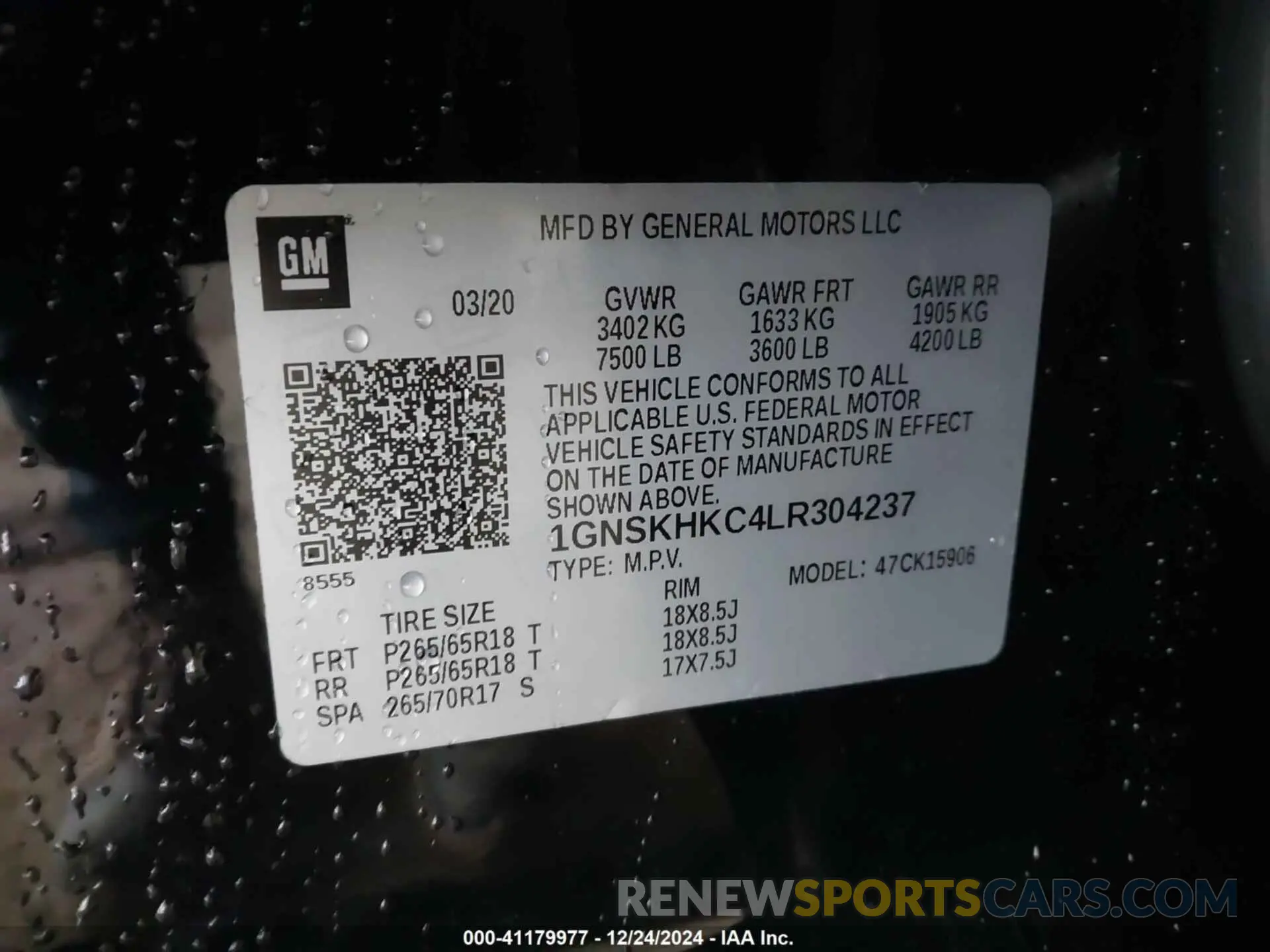 9 Photograph of a damaged car 1GNSKHKC4LR304237 CHEVROLET SUBURBAN 2020