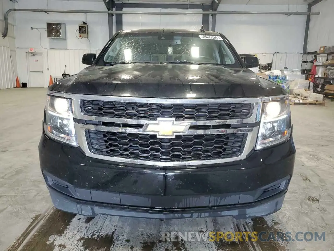 5 Photograph of a damaged car 1GNSKHKC5LR299971 CHEVROLET SUBURBAN 2020