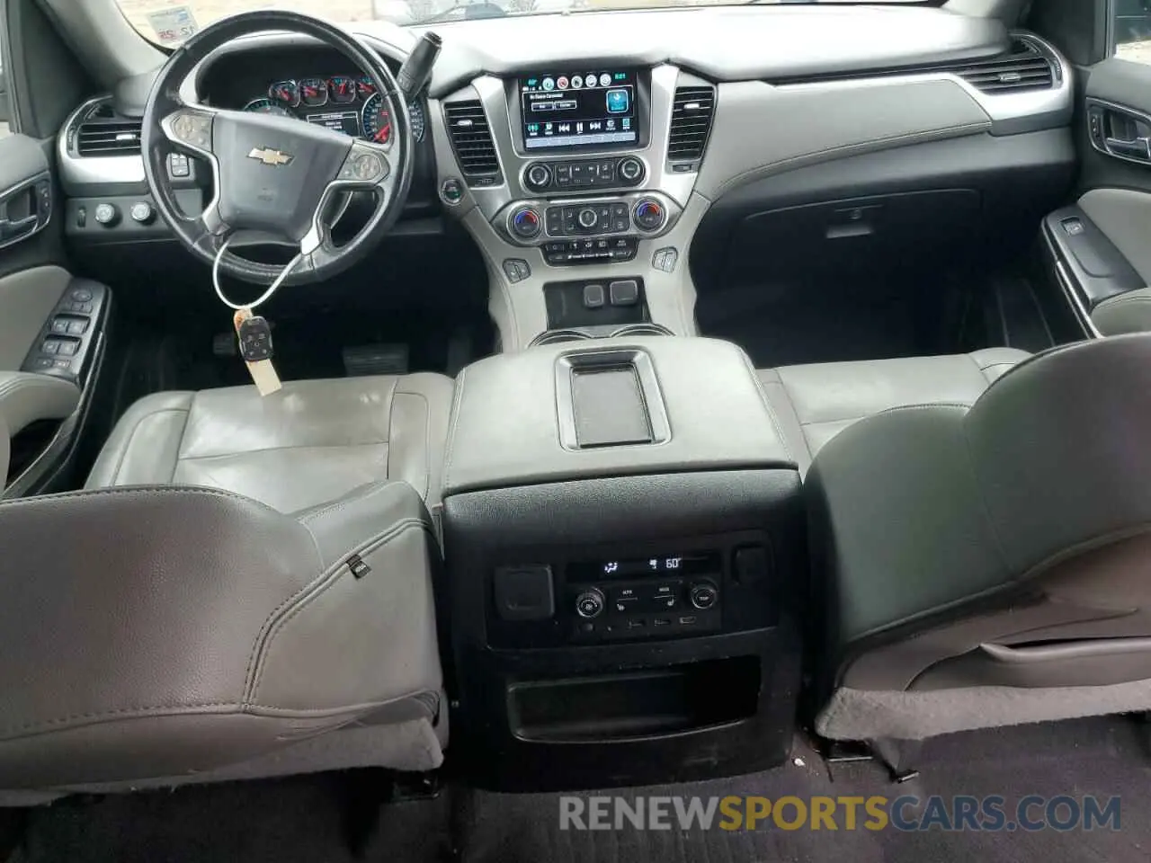 8 Photograph of a damaged car 1GNSKHKC6LR154230 CHEVROLET SUBURBAN 2020