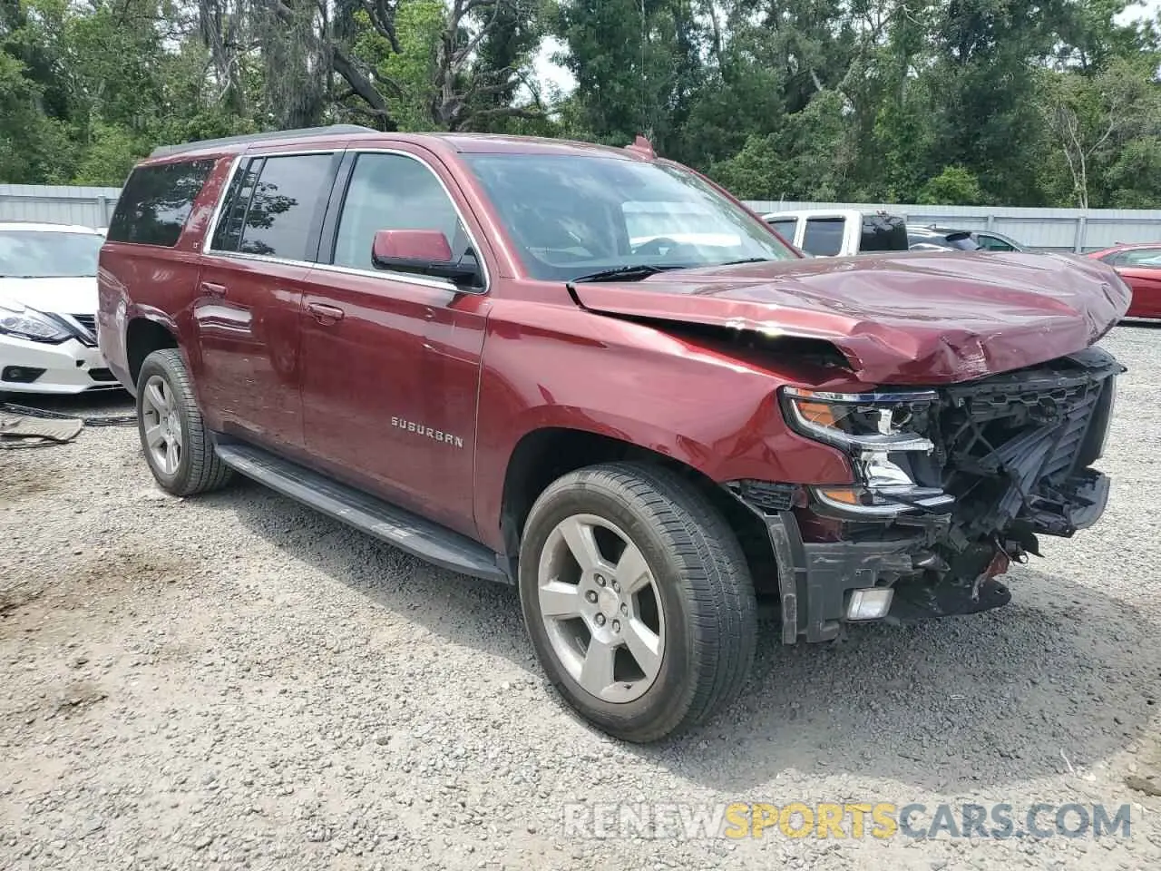 4 Photograph of a damaged car 1GNSKHKC7LR170324 CHEVROLET SUBURBAN 2020