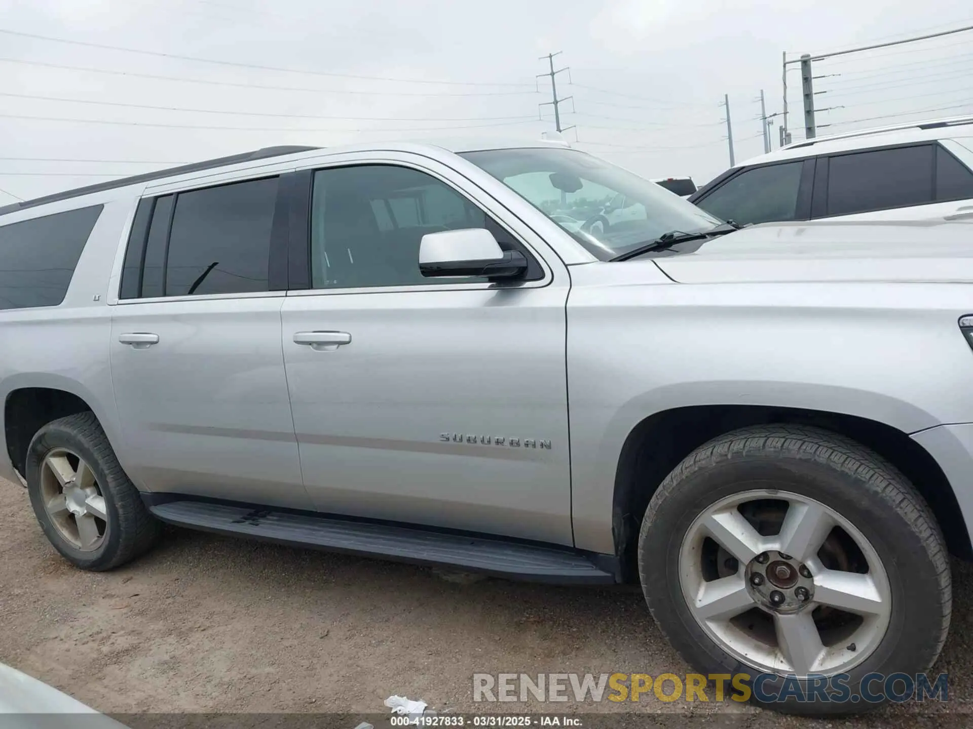 13 Photograph of a damaged car 1GNSKHKC7LR246446 CHEVROLET SUBURBAN 2020