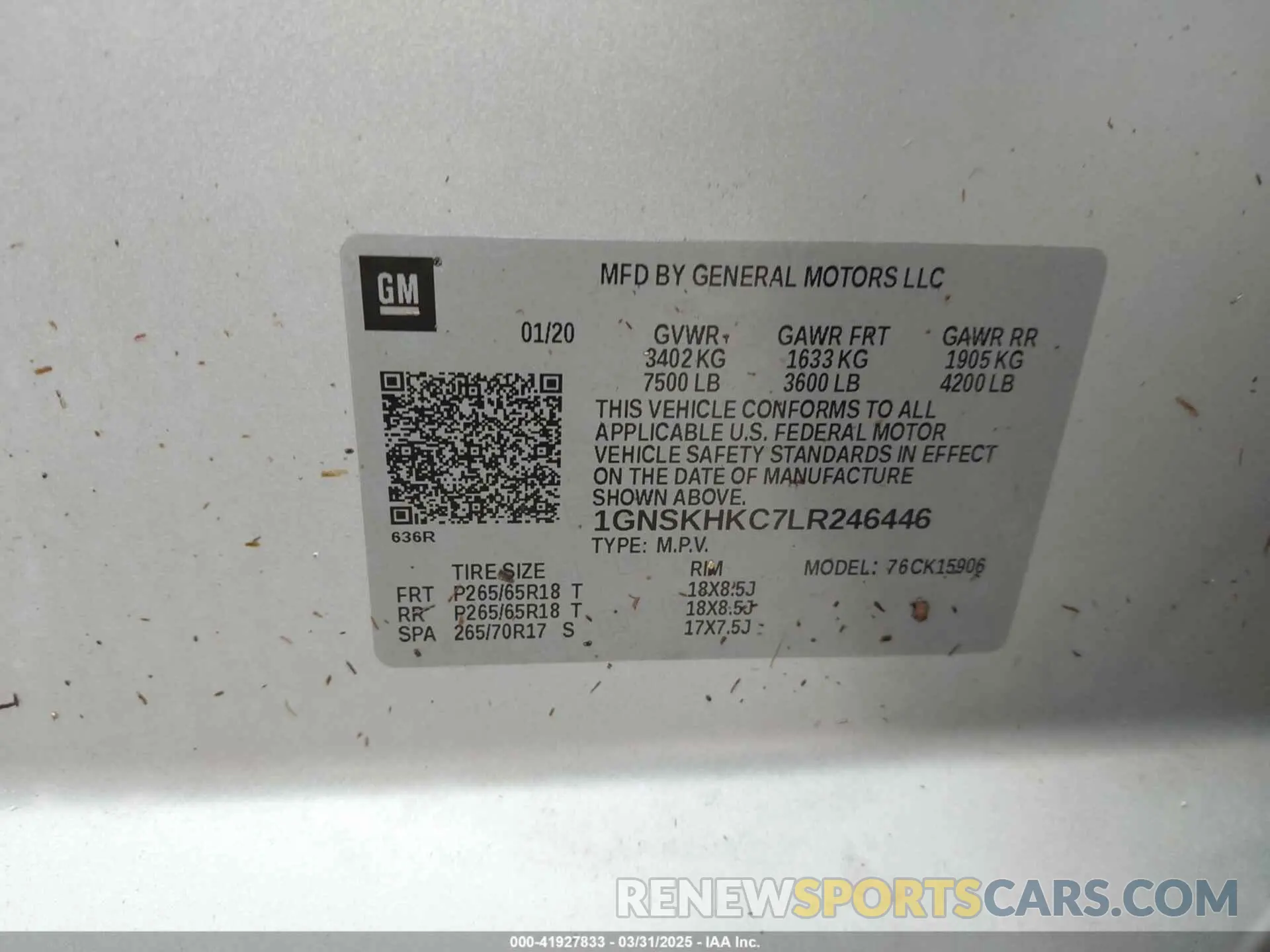 9 Photograph of a damaged car 1GNSKHKC7LR246446 CHEVROLET SUBURBAN 2020