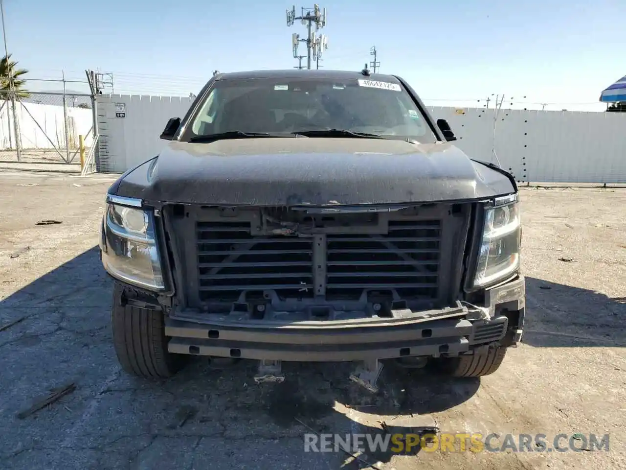 5 Photograph of a damaged car 1GNSKHKC7LR285084 CHEVROLET SUBURBAN 2020