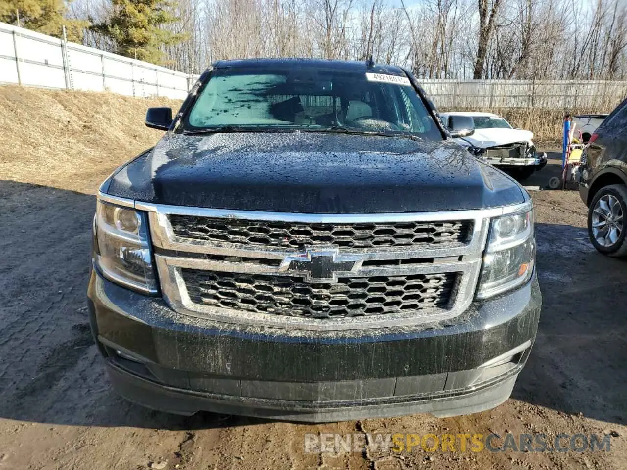5 Photograph of a damaged car 1GNSKHKC8LR132830 CHEVROLET SUBURBAN 2020