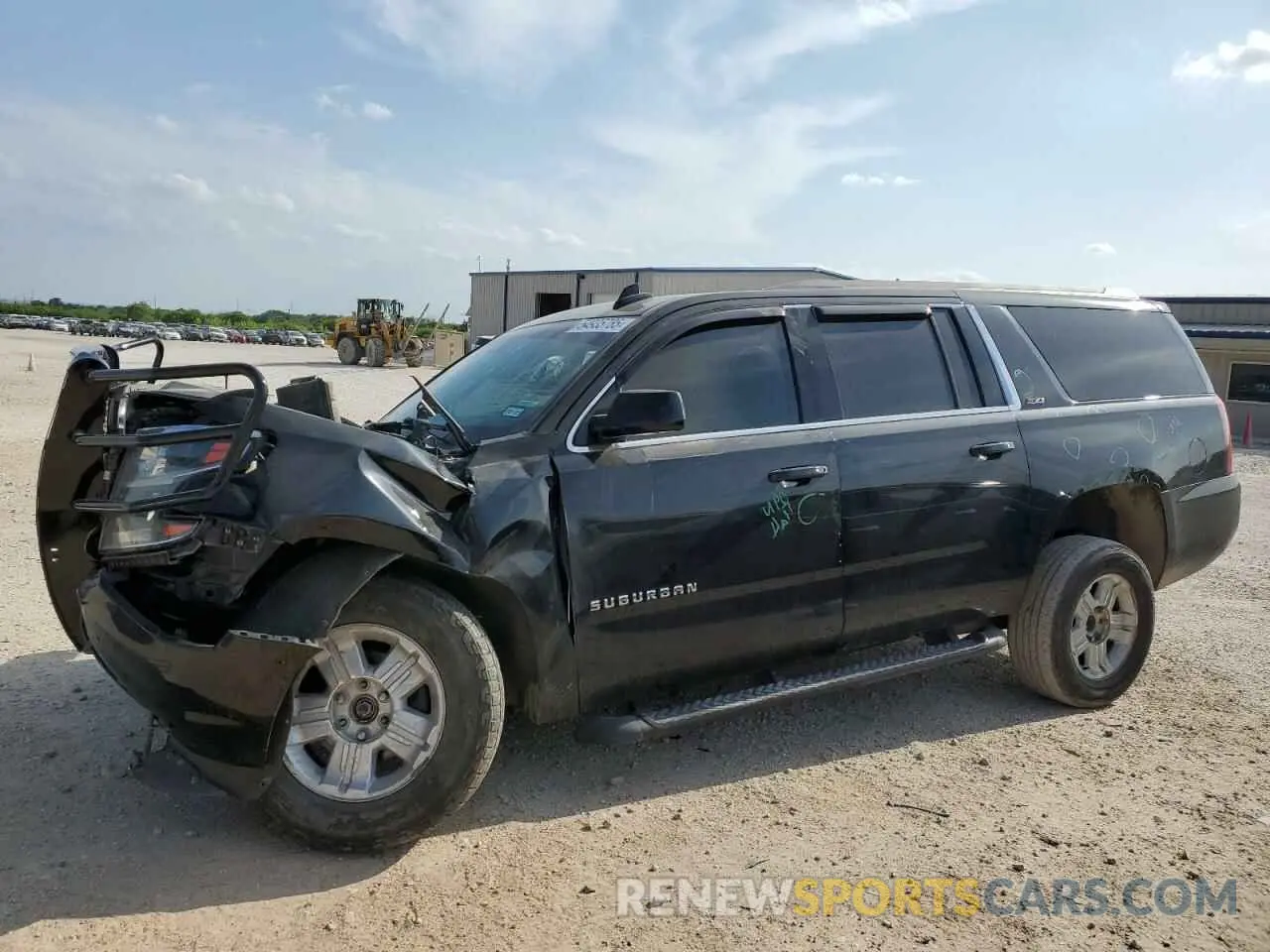 1 Photograph of a damaged car 1GNSKHKC9LR102624 CHEVROLET SUBURBAN 2020