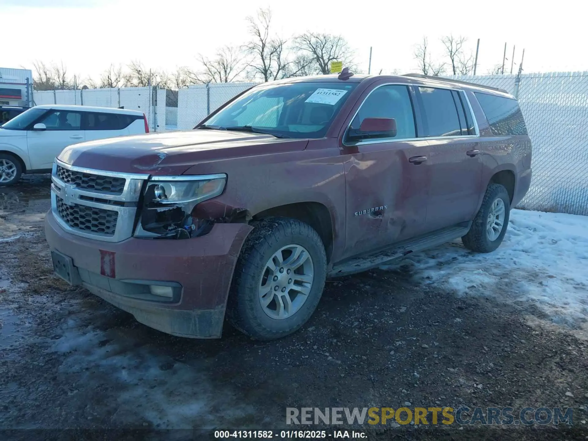 2 Photograph of a damaged car 1GNSKHKC9LR233603 CHEVROLET SUBURBAN 2020