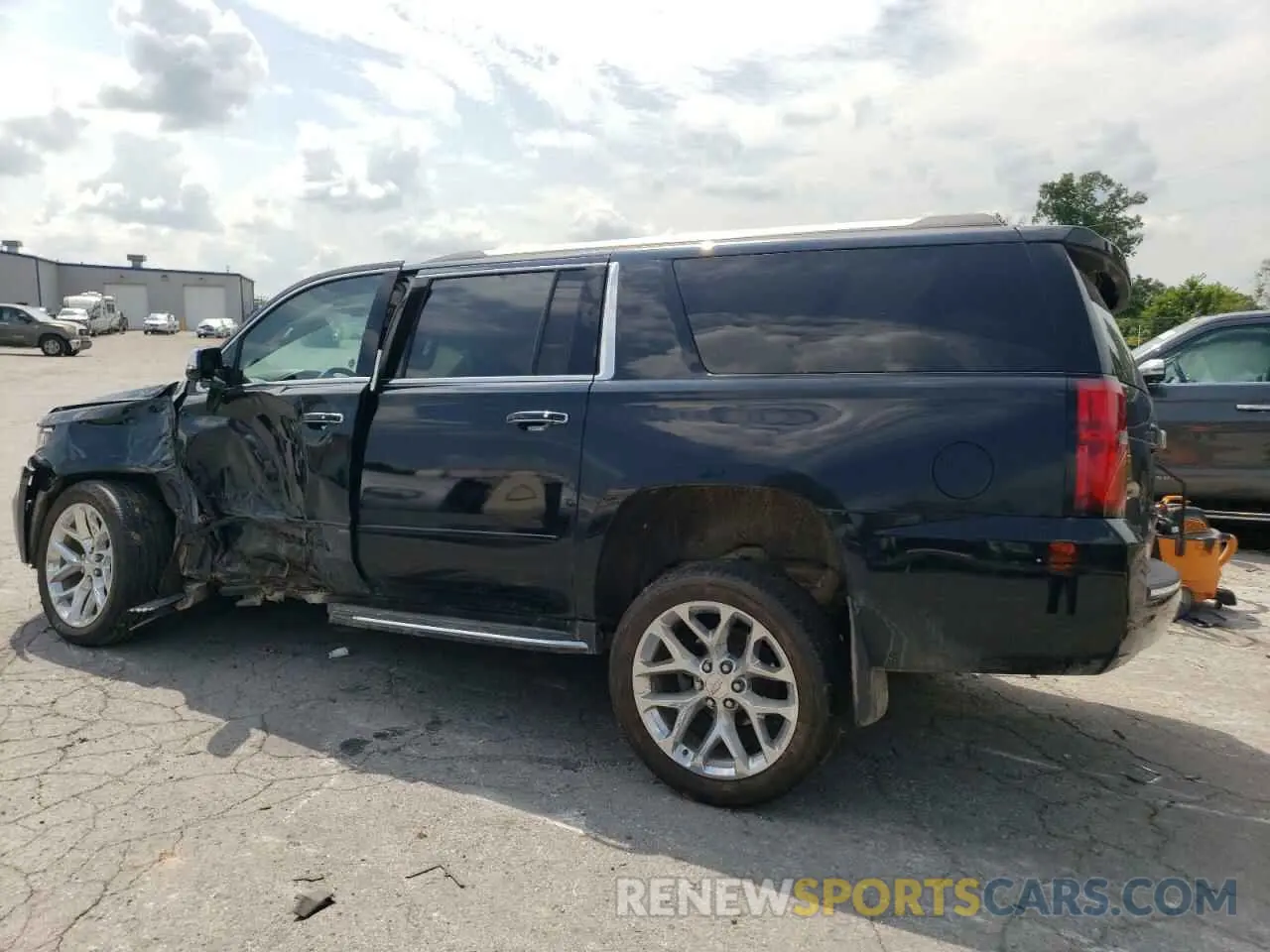 2 Photograph of a damaged car 1GNSKJKC6LR106993 CHEVROLET SUBURBAN 2020