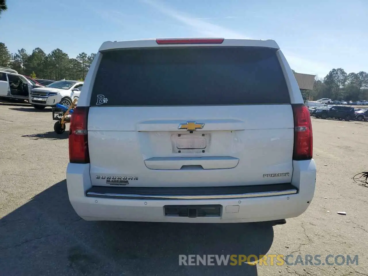6 Photograph of a damaged car 1GNSKJKJ1LR131086 CHEVROLET SUBURBAN 2020