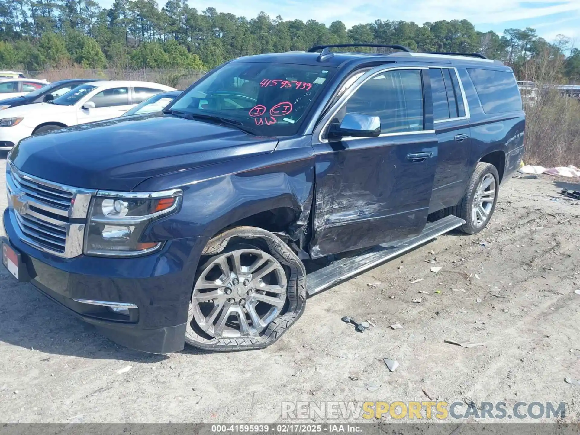 6 Photograph of a damaged car 1GNSKJKJXLR213544 CHEVROLET SUBURBAN 2020