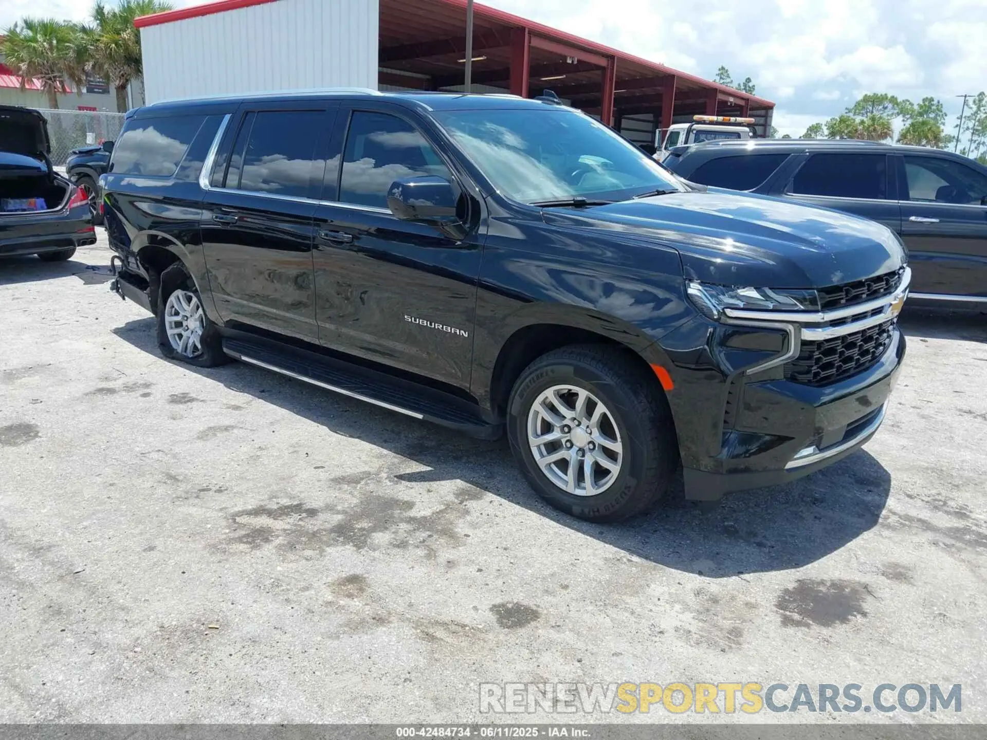 1 Photograph of a damaged car 1GNSCBKD2MR408228 CHEVROLET SUBURBAN 2021
