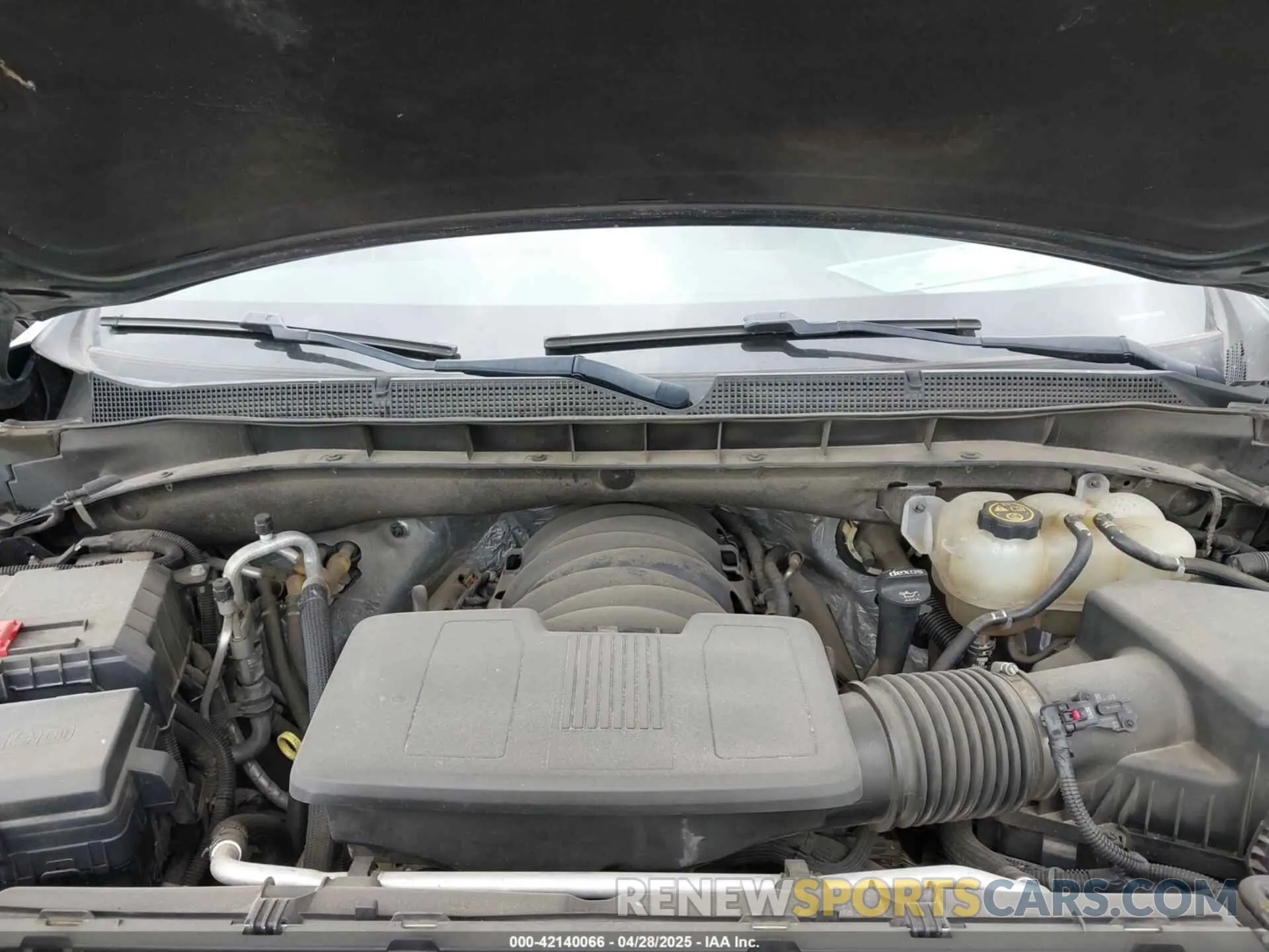 10 Photograph of a damaged car 1GNSCBKD3MR337539 CHEVROLET SUBURBAN 2021