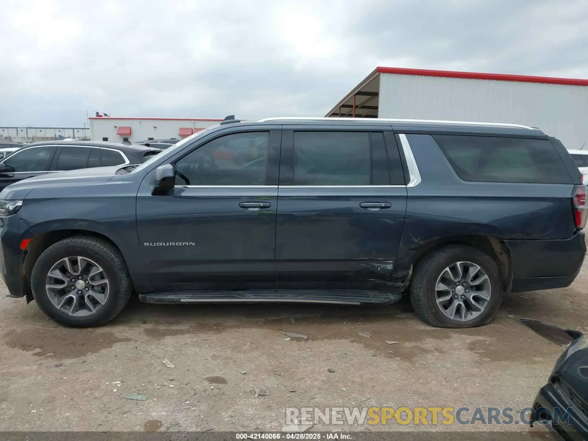 14 Photograph of a damaged car 1GNSCBKD3MR337539 CHEVROLET SUBURBAN 2021