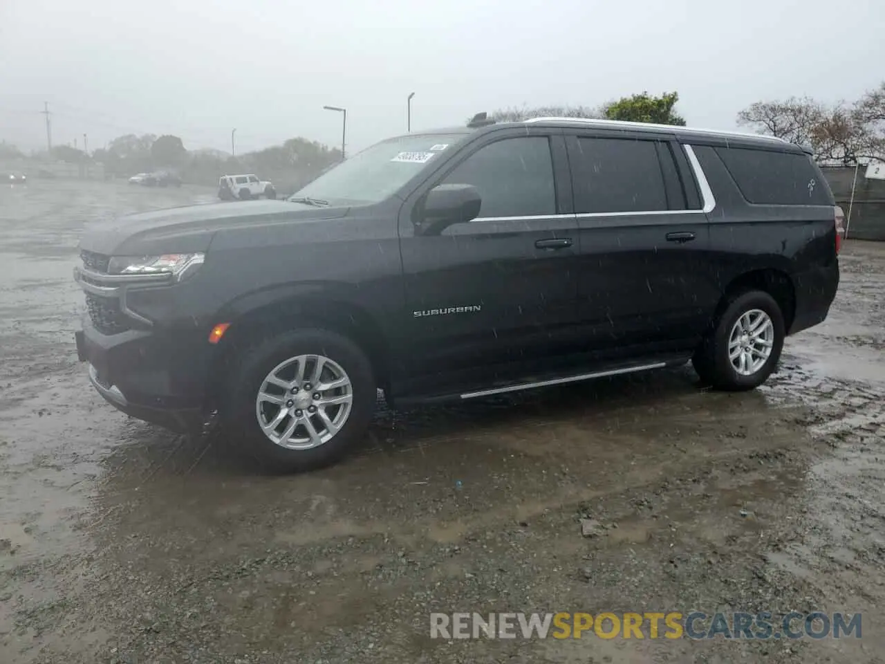 1 Photograph of a damaged car 1GNSCBKD4MR393411 CHEVROLET SUBURBAN 2021