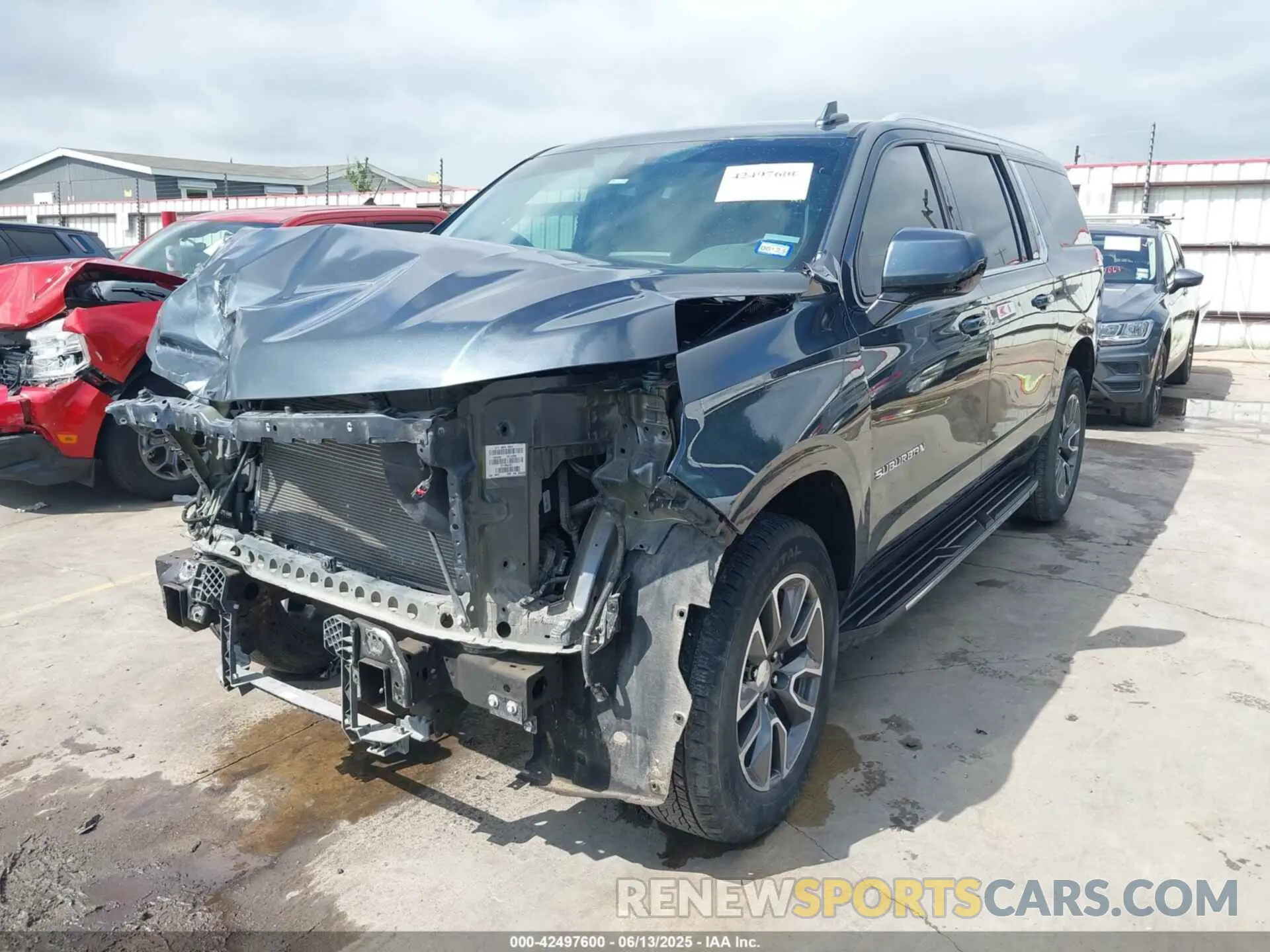 2 Photograph of a damaged car 1GNSCBKD9MR352191 CHEVROLET SUBURBAN 2021