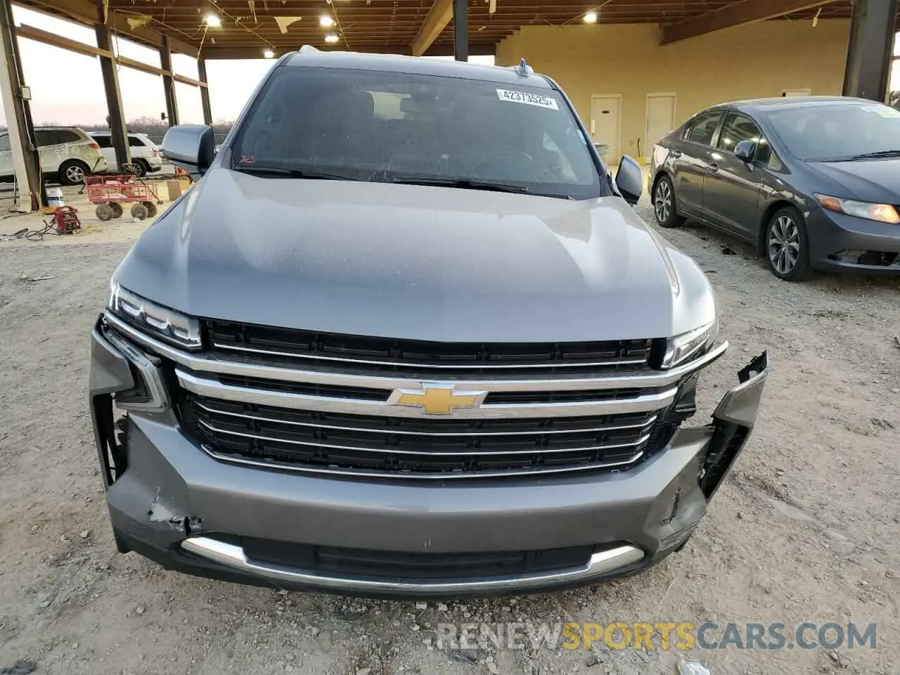 5 Photograph of a damaged car 1GNSCCKD2MR255257 CHEVROLET SUBURBAN 2021