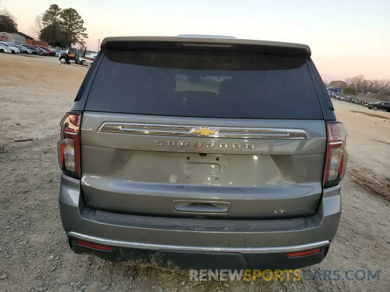 6 Photograph of a damaged car 1GNSCCKD2MR255257 CHEVROLET SUBURBAN 2021
