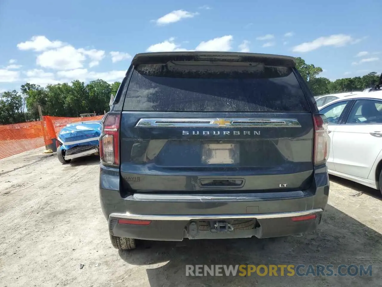 6 Photograph of a damaged car 1GNSCCKD2MR469892 CHEVROLET SUBURBAN 2021