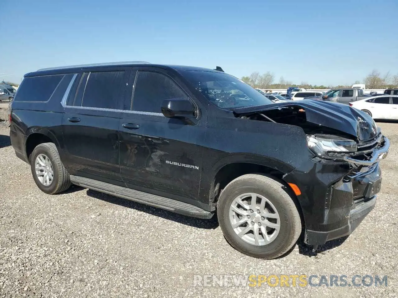 4 Photograph of a damaged car 1GNSCCKD6MR171216 CHEVROLET SUBURBAN 2021