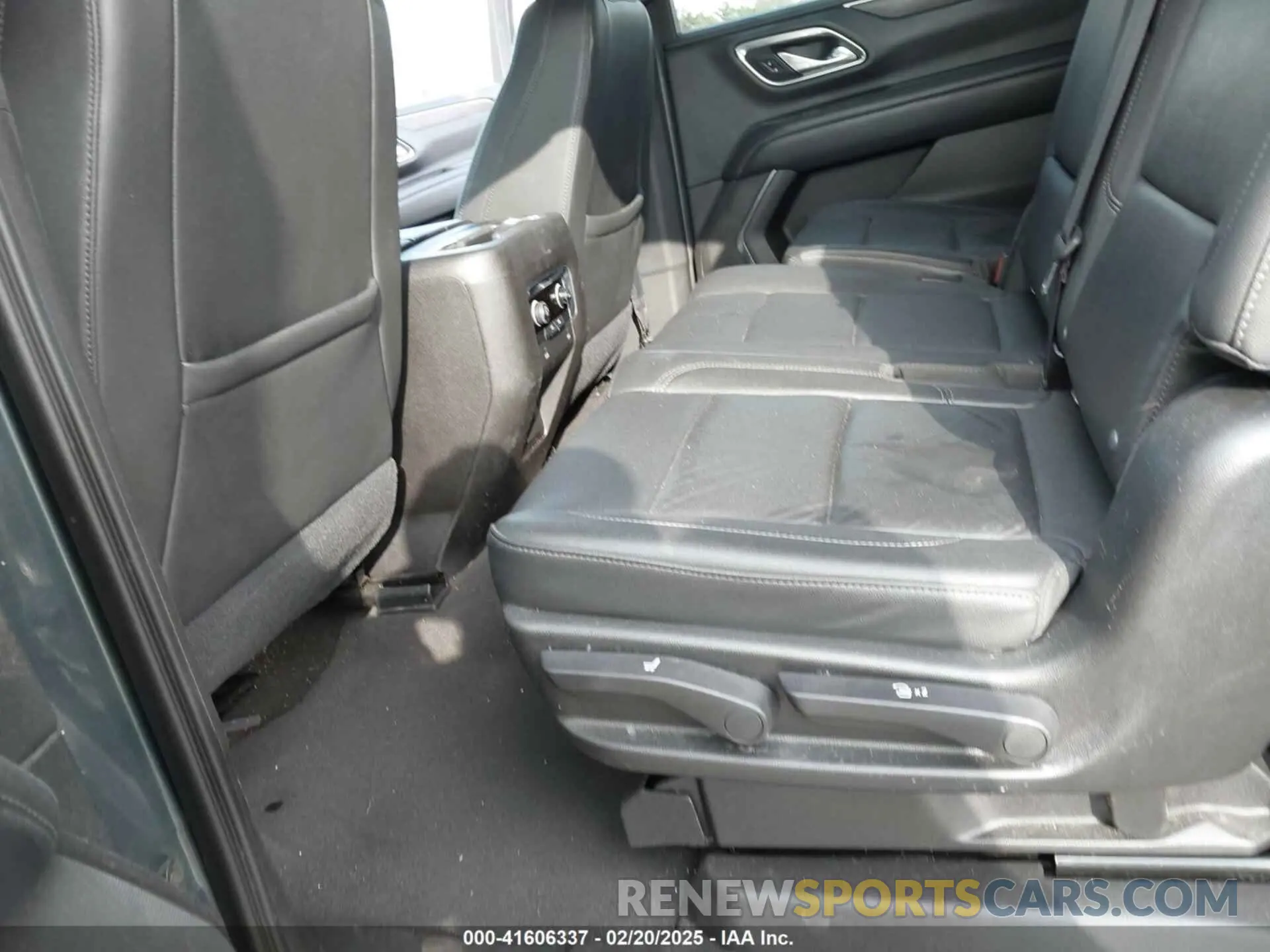 8 Photograph of a damaged car 1GNSCCKD8MR269020 CHEVROLET SUBURBAN 2021