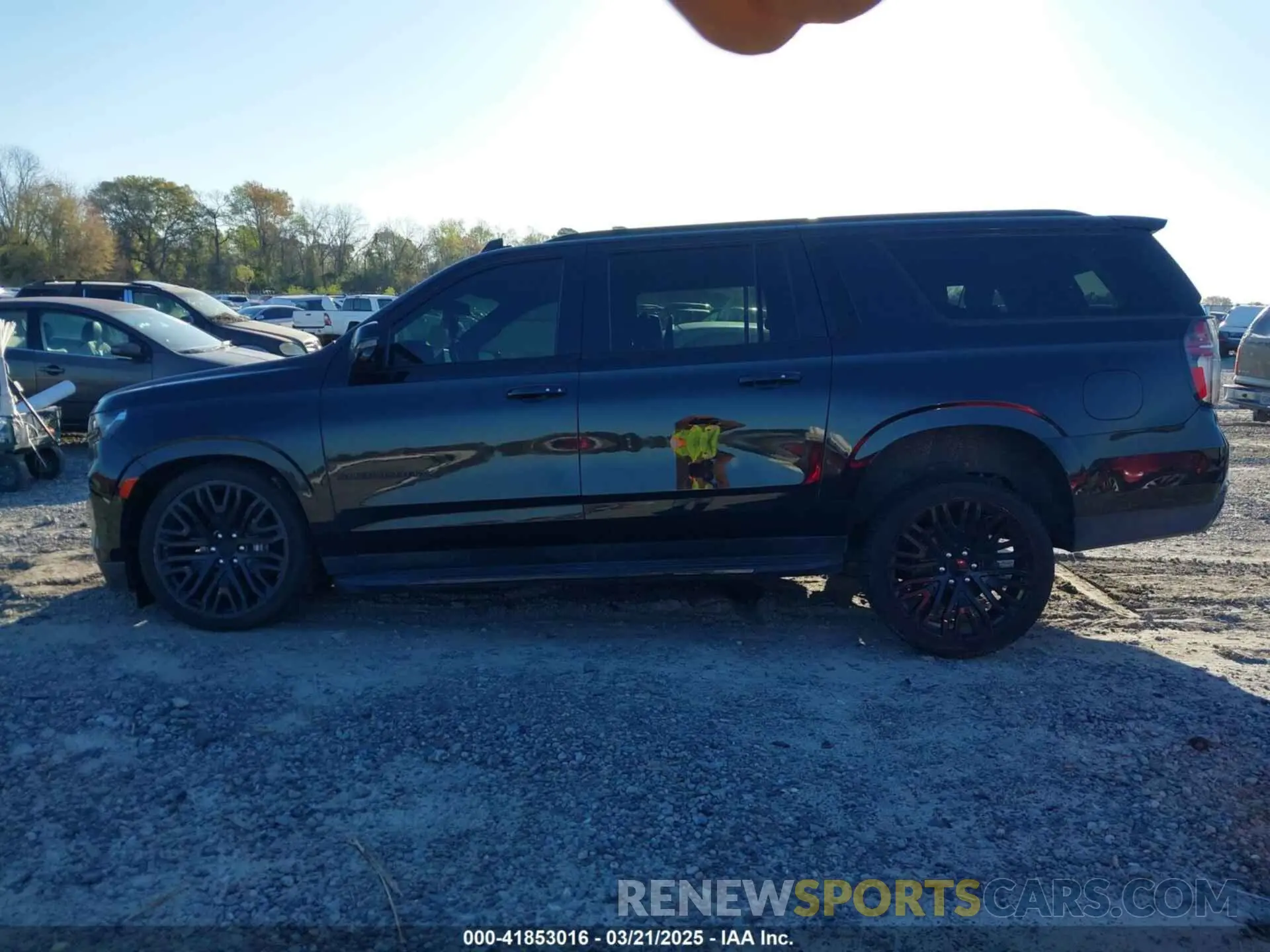 14 Photograph of a damaged car 1GNSCEKD2MR340613 CHEVROLET SUBURBAN 2021