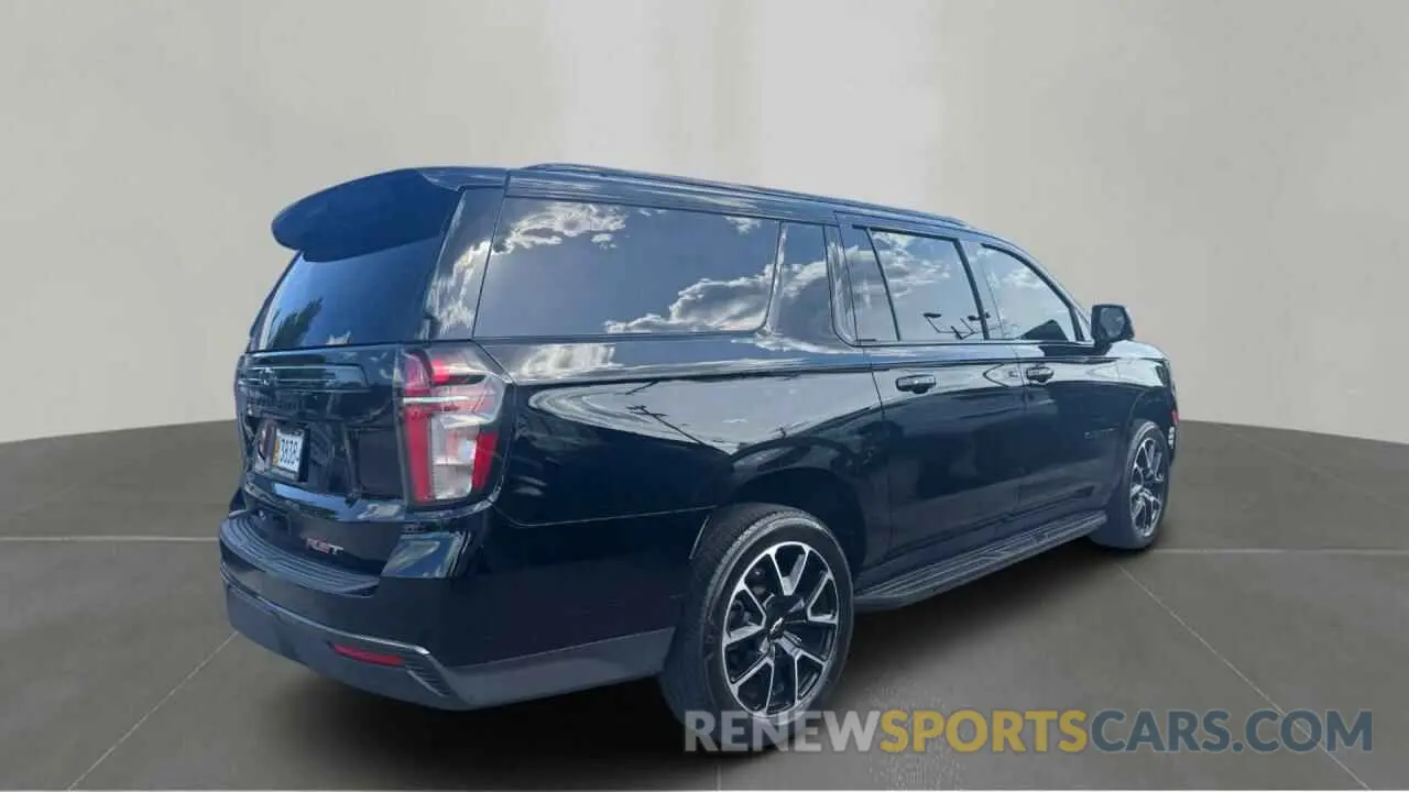 4 Photograph of a damaged car 1GNSCEKD7MR335410 CHEVROLET SUBURBAN 2021