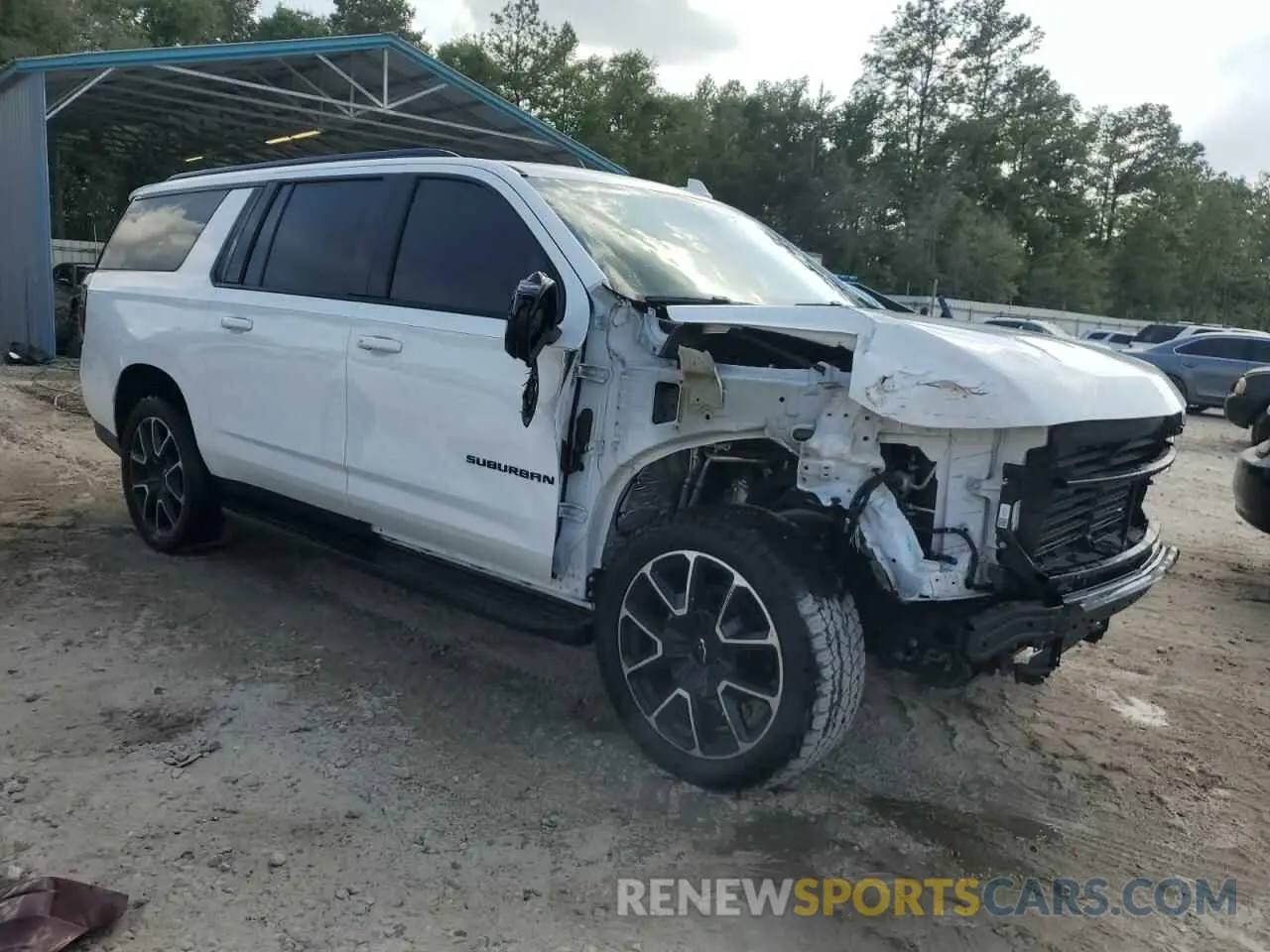 4 Photograph of a damaged car 1GNSCEKDXMR353609 CHEVROLET SUBURBAN 2021