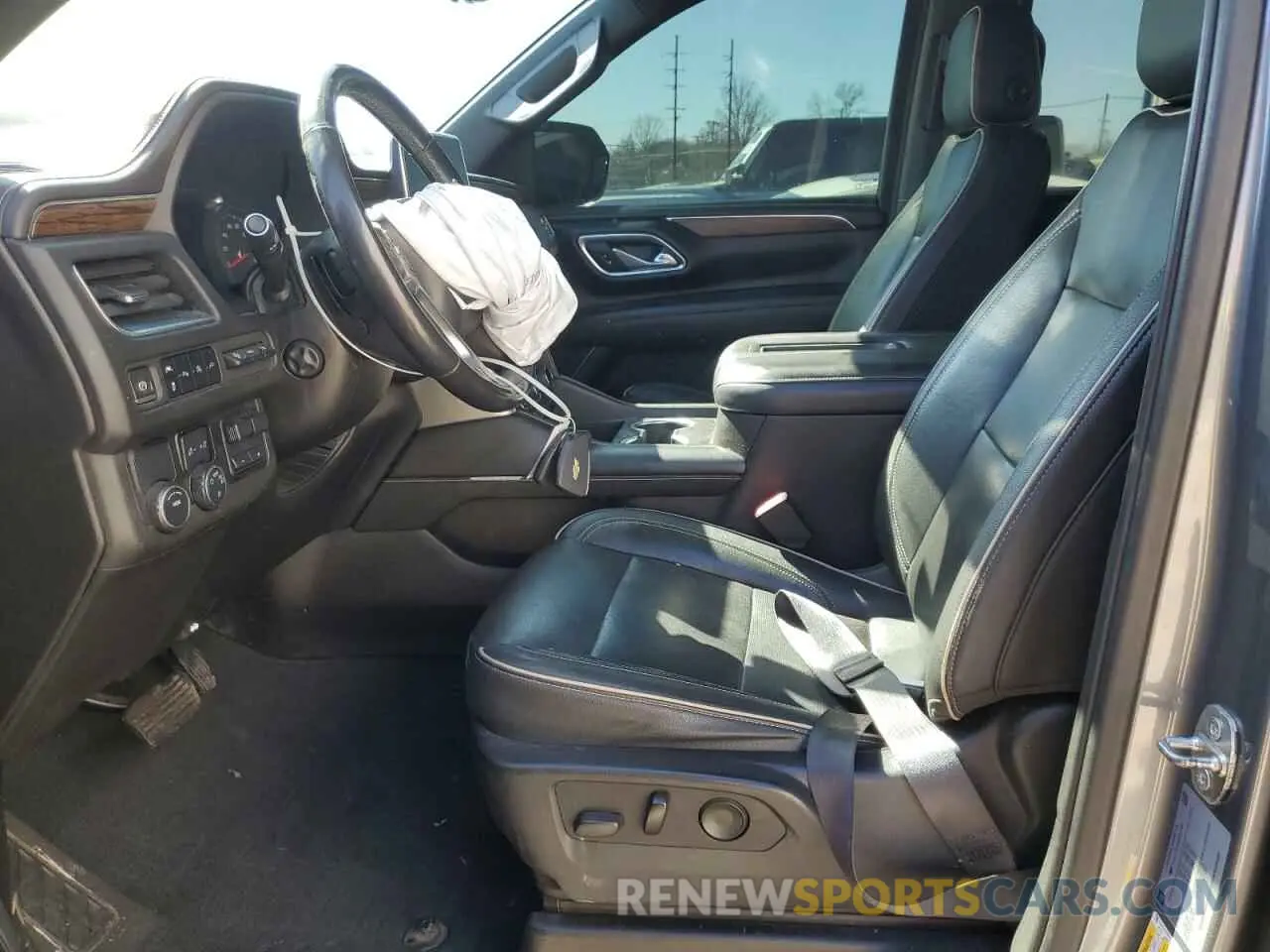 7 Photograph of a damaged car 1GNSCFKD6MR312402 CHEVROLET SUBURBAN 2021