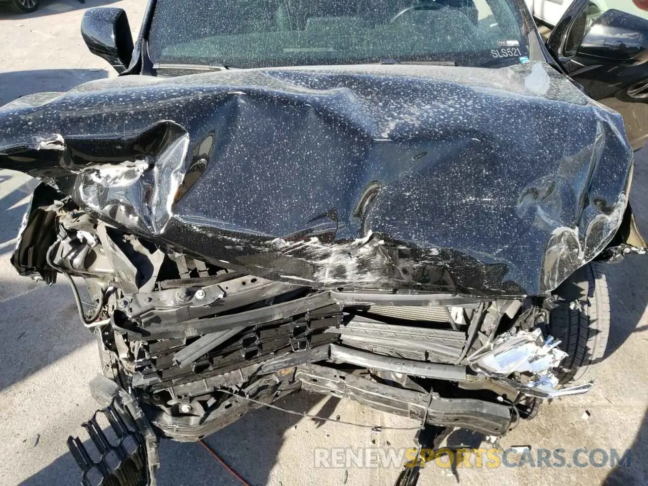 12 Photograph of a damaged car 1GNSKBKD0MR401992 CHEVROLET SUBURBAN 2021