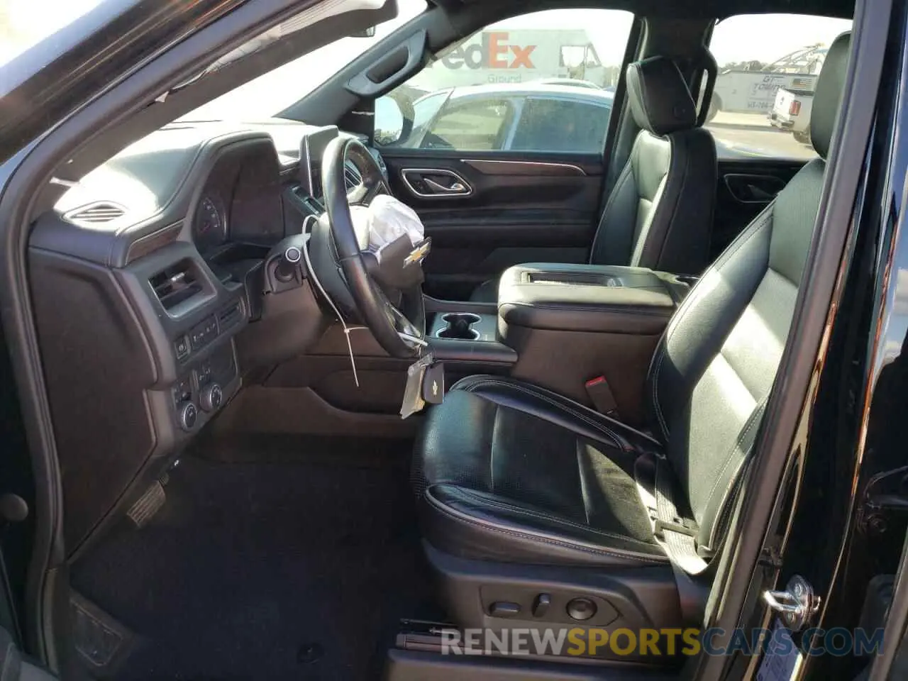 7 Photograph of a damaged car 1GNSKBKD0MR401992 CHEVROLET SUBURBAN 2021