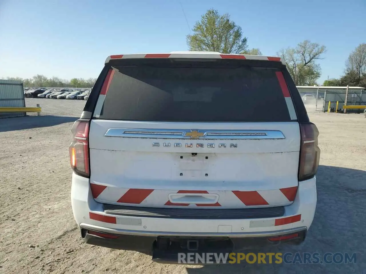 6 Photograph of a damaged car 1GNSKBKD9MR259044 CHEVROLET SUBURBAN 2021