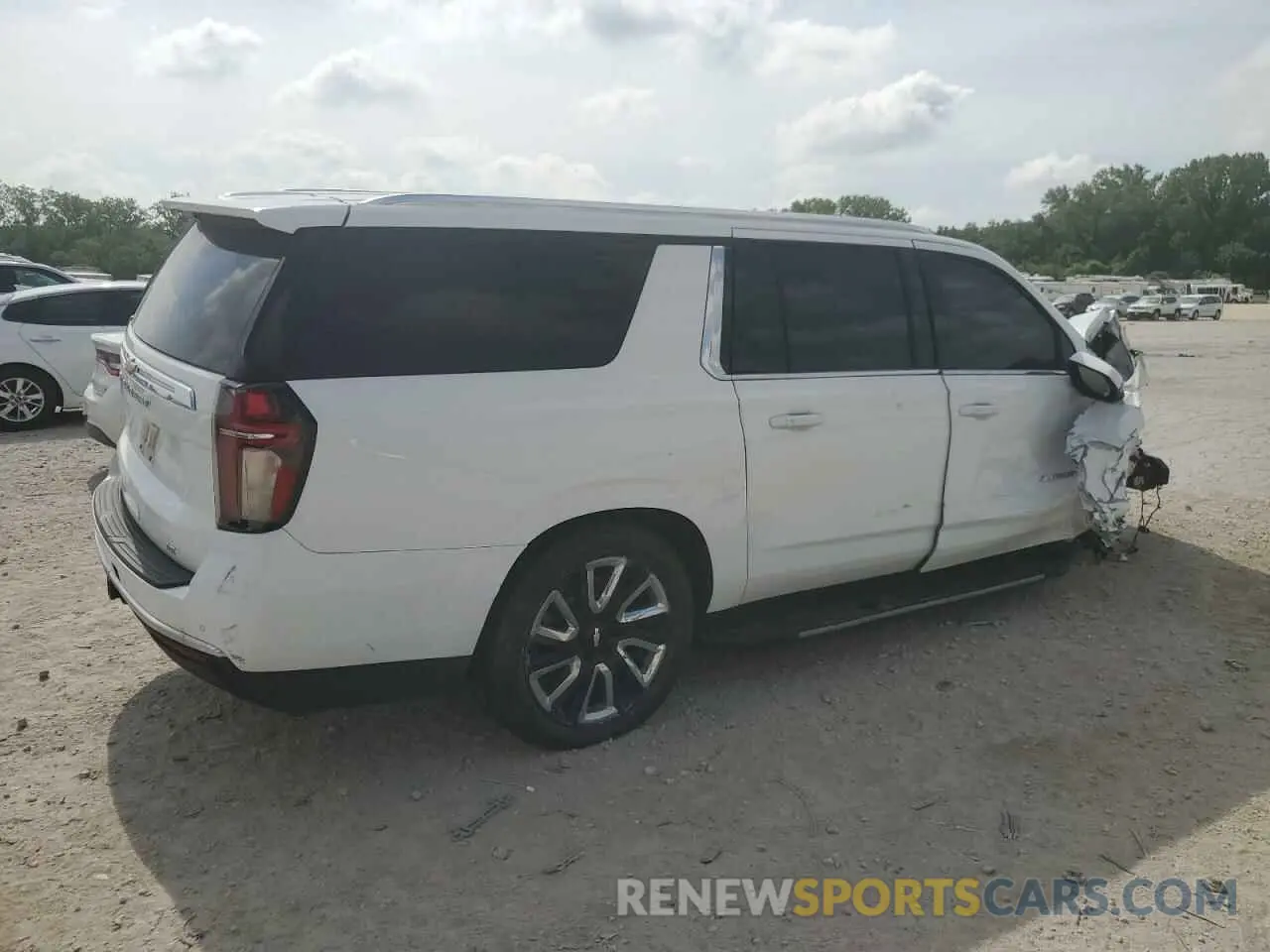 3 Photograph of a damaged car 1GNSKCKD1MR168971 CHEVROLET SUBURBAN 2021