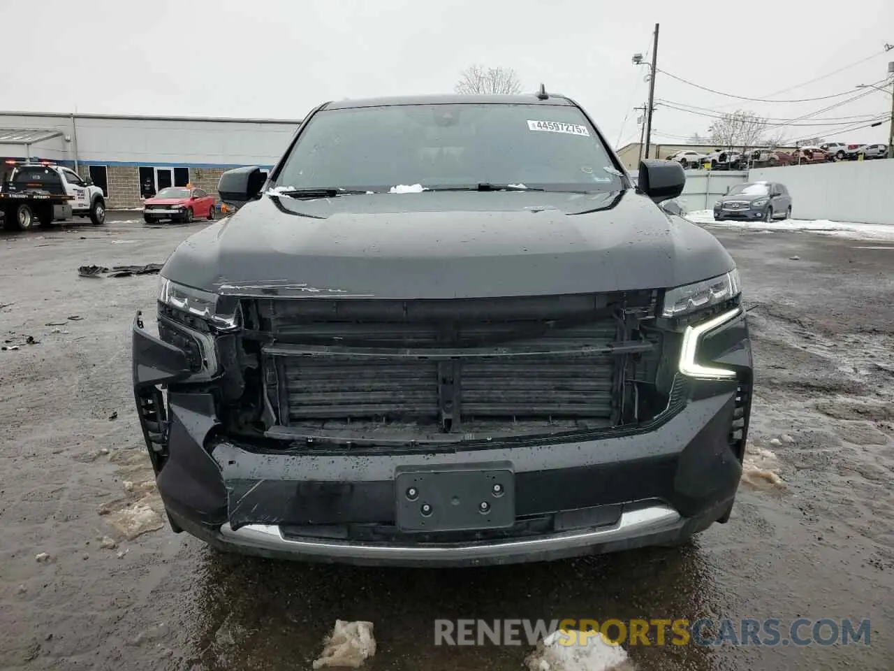 5 Photograph of a damaged car 1GNSKCKD9MR377598 CHEVROLET SUBURBAN 2021