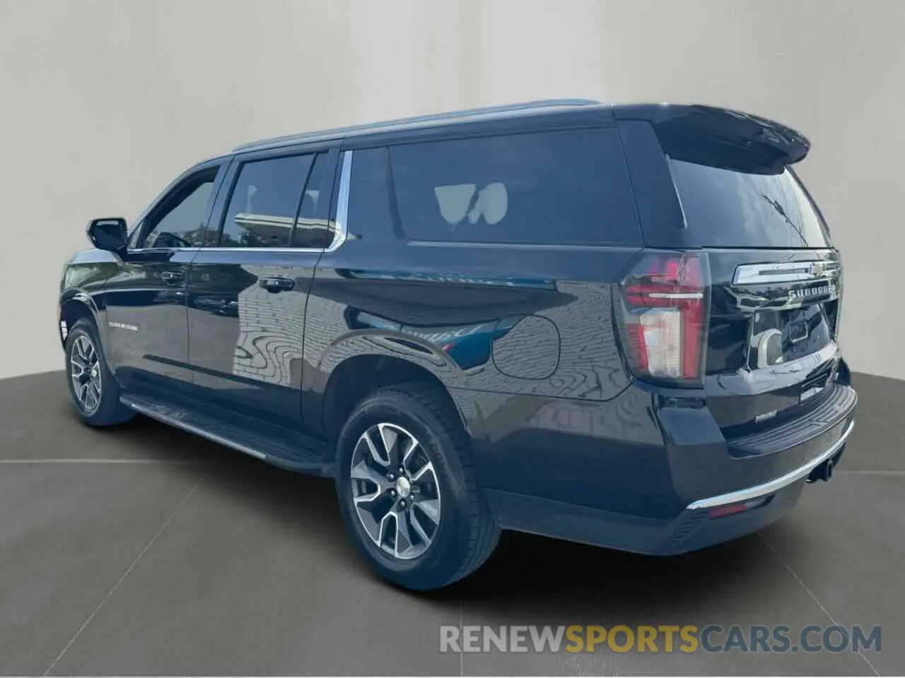 3 Photograph of a damaged car 1GNSKCKT9MR419646 CHEVROLET SUBURBAN 2021