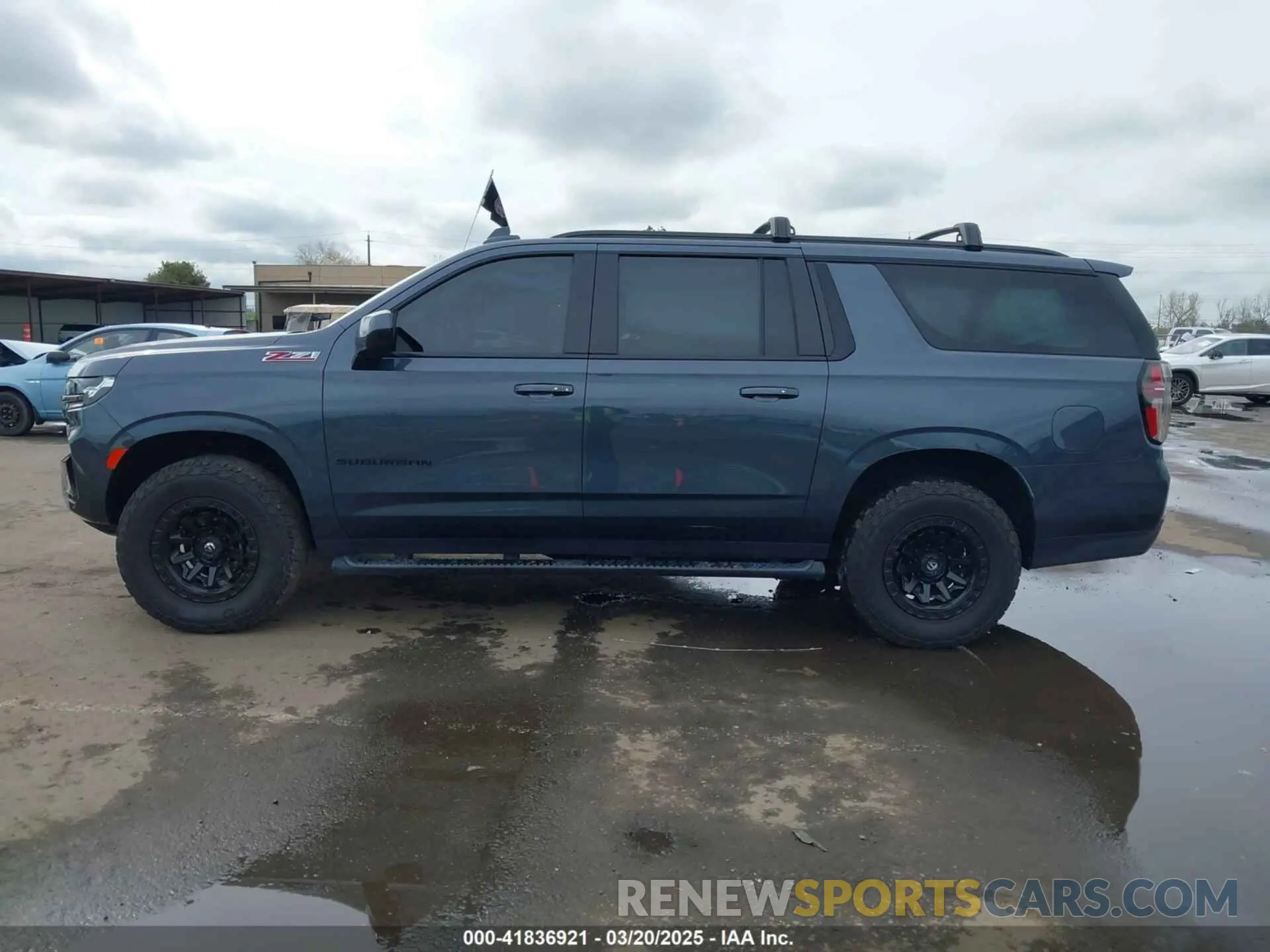 14 Photograph of a damaged car 1GNSKDKD2MR379098 CHEVROLET SUBURBAN 2021