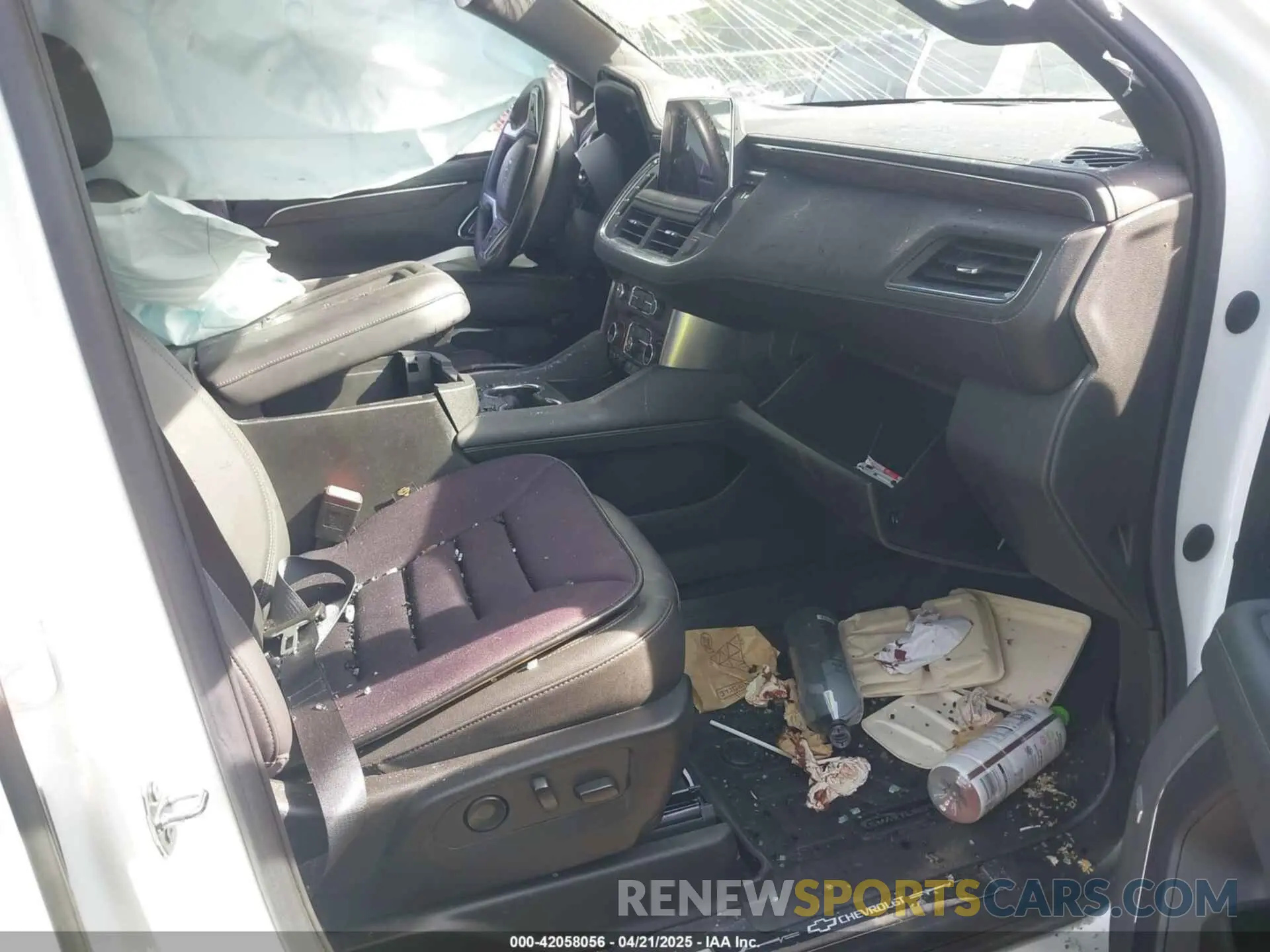 5 Photograph of a damaged car 1GNSKDKD4MR492681 CHEVROLET SUBURBAN 2021